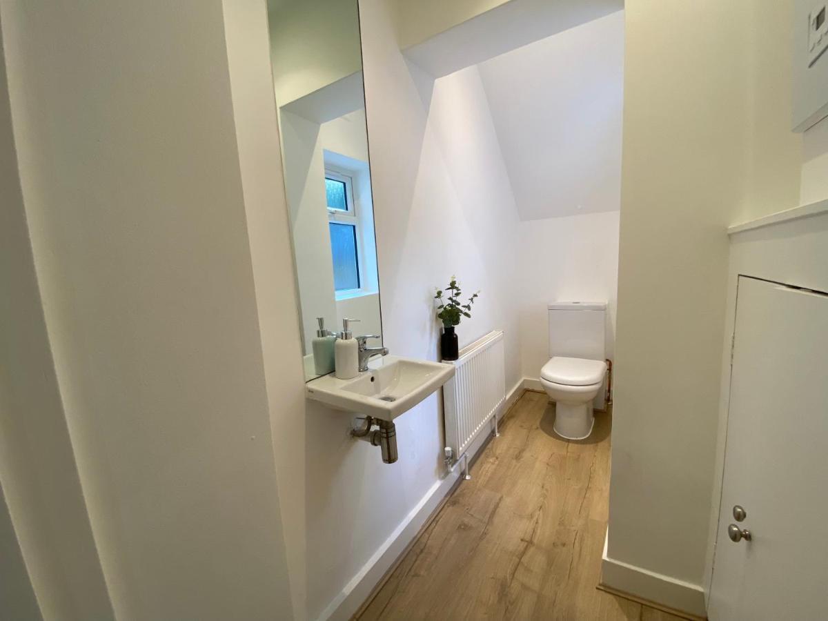 Fantastic Spacious Garden Flat With Own Private Entrance Londres Exterior foto