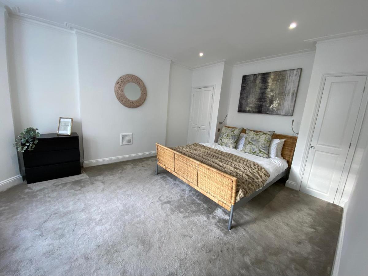 Fantastic Spacious Garden Flat With Own Private Entrance Londres Exterior foto