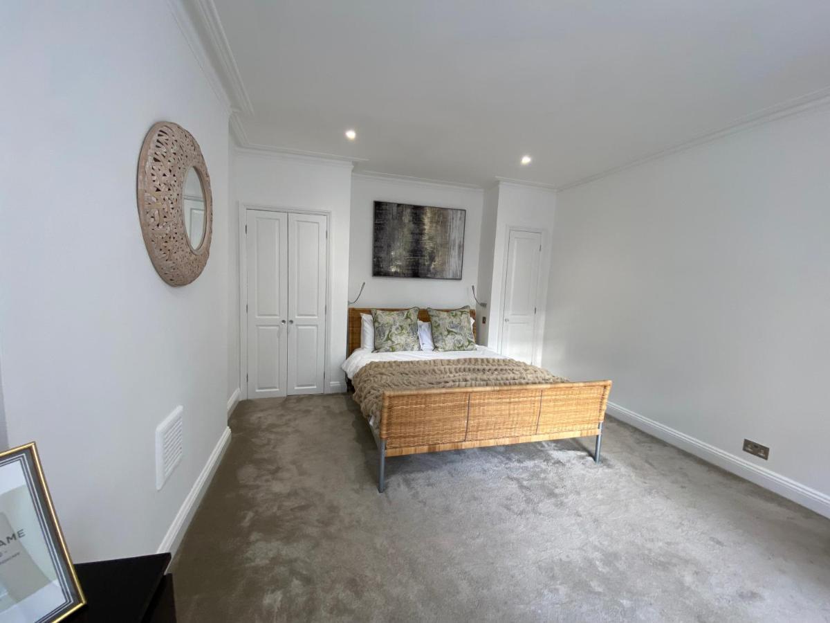 Fantastic Spacious Garden Flat With Own Private Entrance Londres Exterior foto