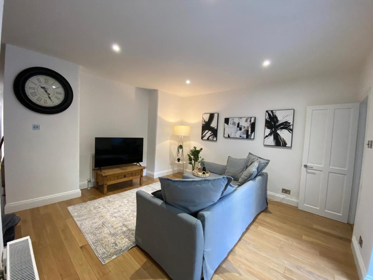 Fantastic Spacious Garden Flat With Own Private Entrance Londres Exterior foto