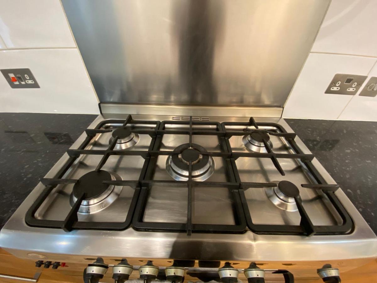 Fantastic Spacious Garden Flat With Own Private Entrance Londres Exterior foto